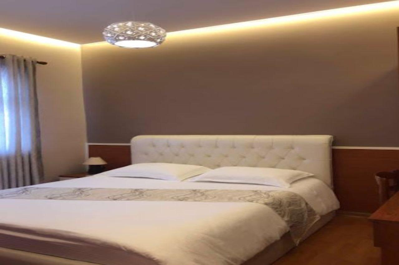 Hotel Palma Tirana Kültér fotó