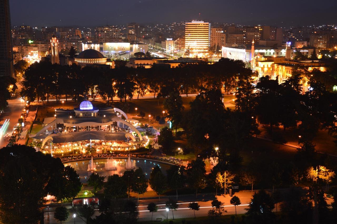 Hotel Palma Tirana Kültér fotó