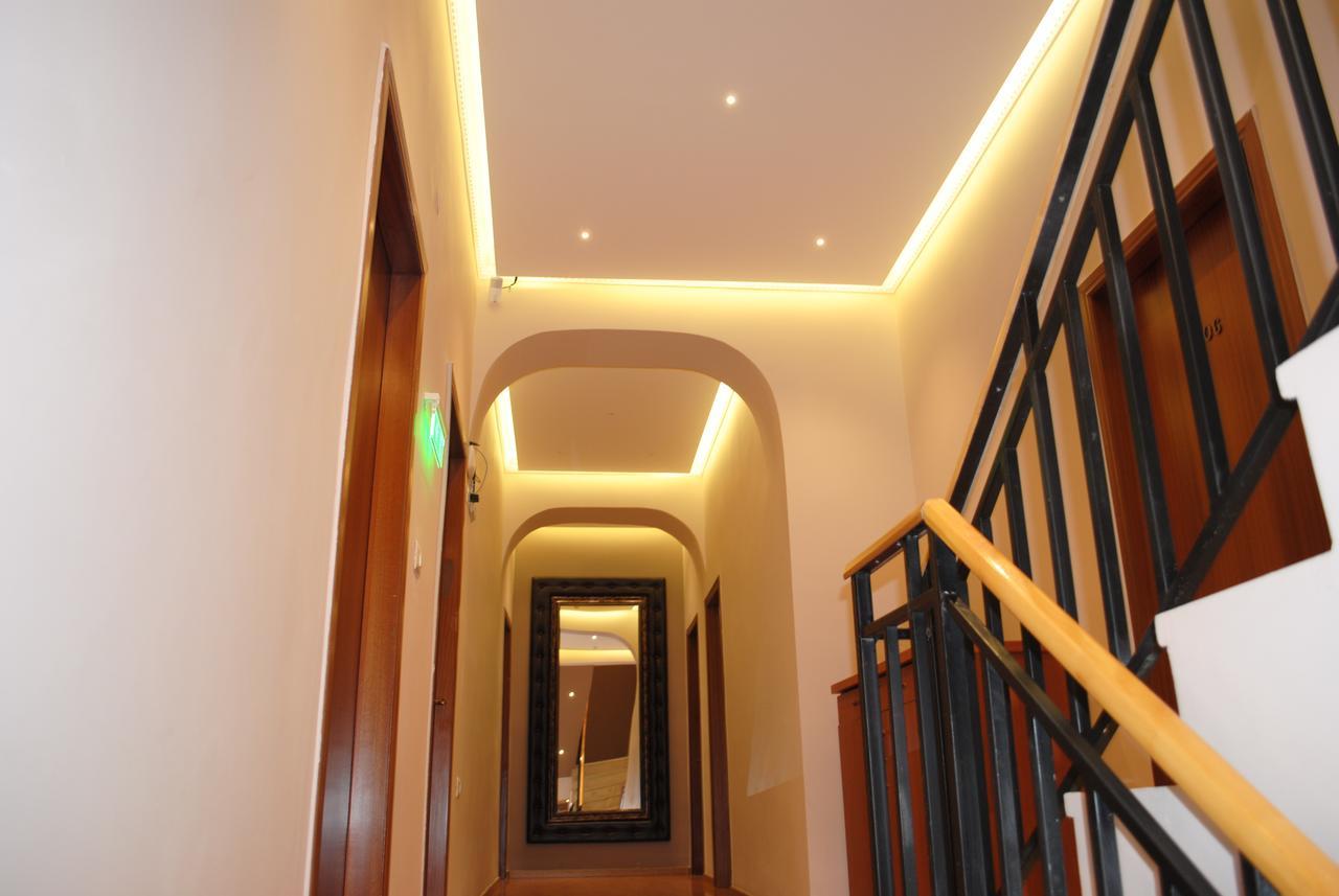 Hotel Palma Tirana Kültér fotó