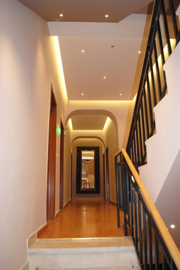 Hotel Palma Tirana Kültér fotó