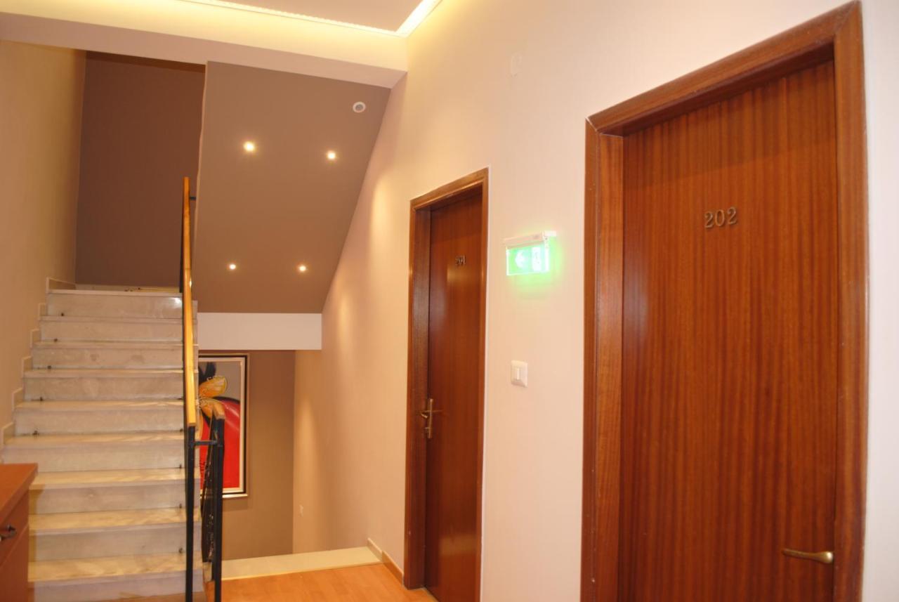 Hotel Palma Tirana Kültér fotó