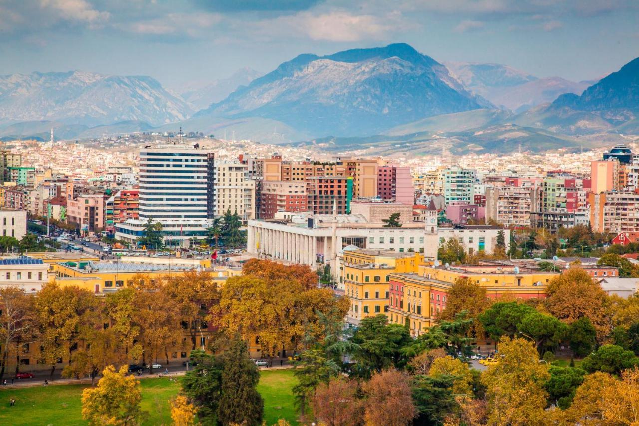 Hotel Palma Tirana Kültér fotó